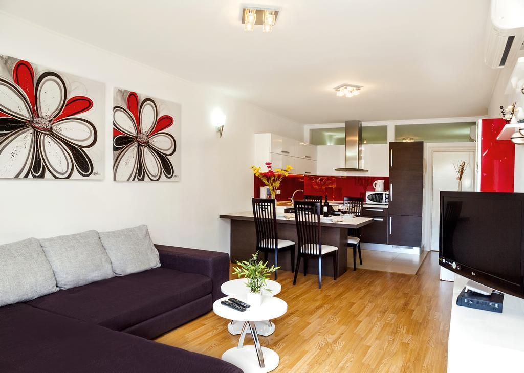 Apartment Lejo 奥米什 外观 照片