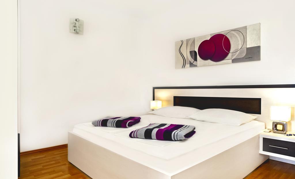 Apartment Lejo 奥米什 外观 照片